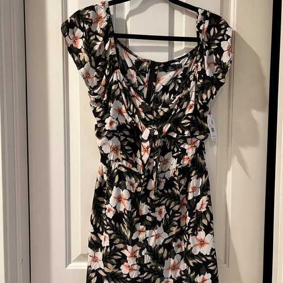 NWT Volcom dress - Picture 5 of 6
